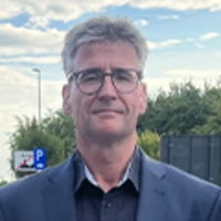 Maichel van Uum Maichel van Uum