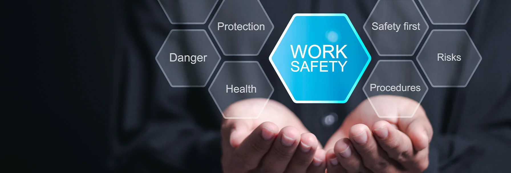 Sicherheit rund um Förderanlagen Safety at work