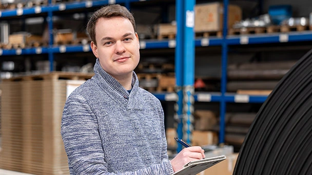 Auszubildender als Fachlagerist