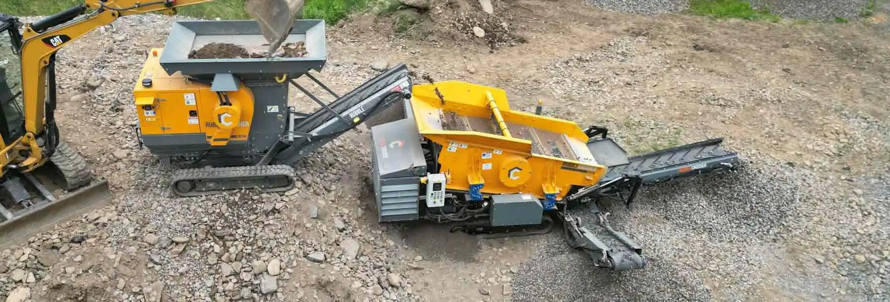 Rubblecrusher RC150T crusher and RC-S48 screen working together