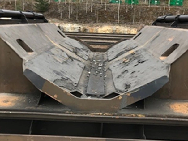 Steel coil holder requiring new protective lining