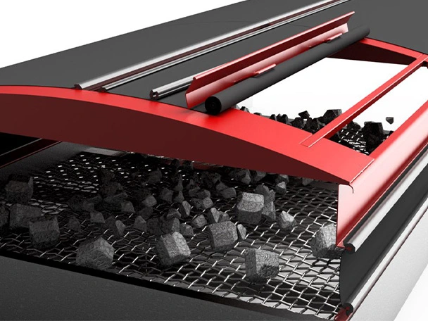 Dust sealing for screening machines