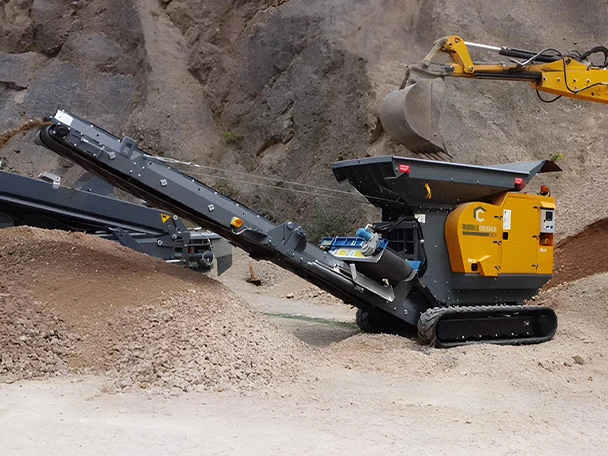 RubbleCrusher RC-J65 track-mounted jaw crusher